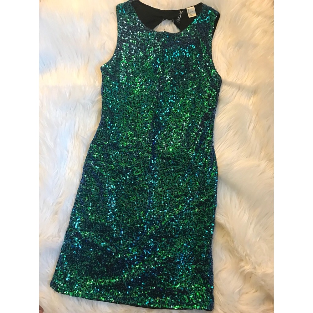 Blue/Green Sequined Bodycon Dress with Open Back